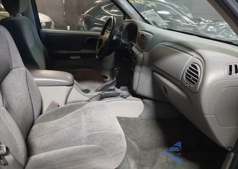 2004 Chevrolet Trailblazer Ls from USA, damaged, VIN 1GNDT13S742220121